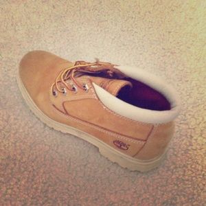 Gently used timberlands